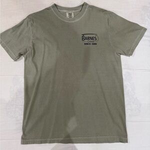 Green vintage Barnes t-shirt